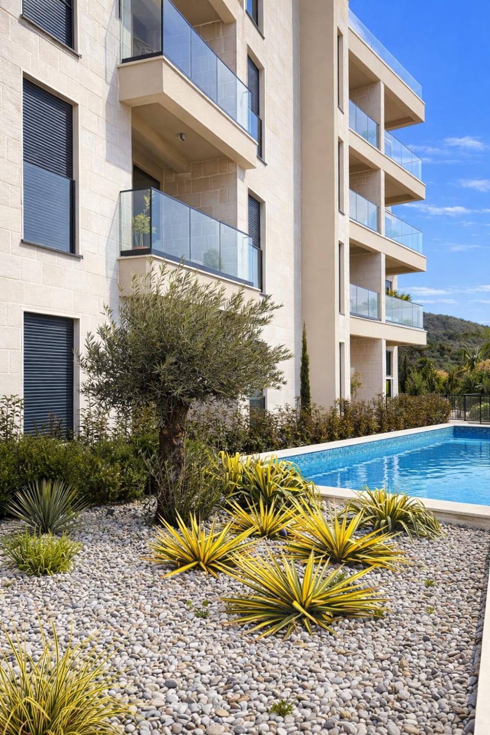 Property building, Balcony/Terrace, Pool view, Pool view, Swimming pool