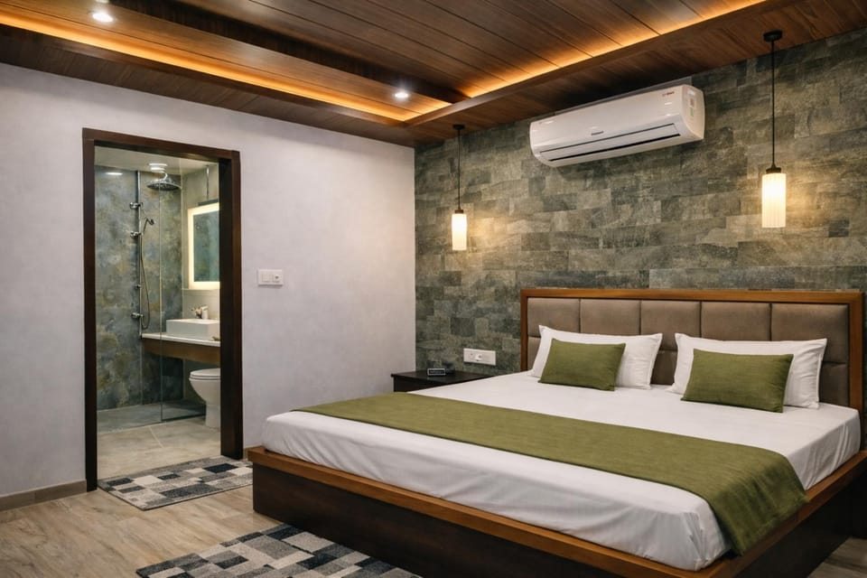Photo of the whole room, Bedroom