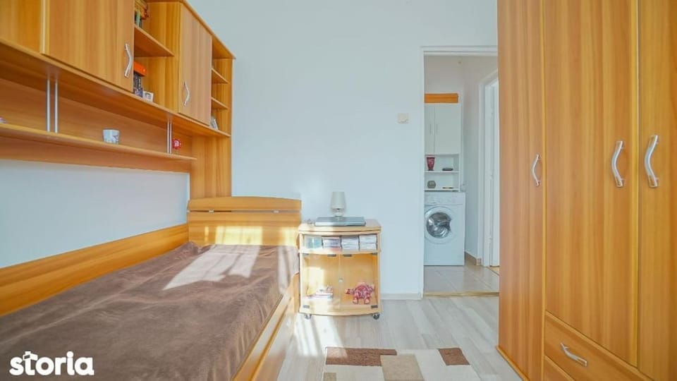 Quiet cozy room - shared apartment - train & airport Apartment in Brasov