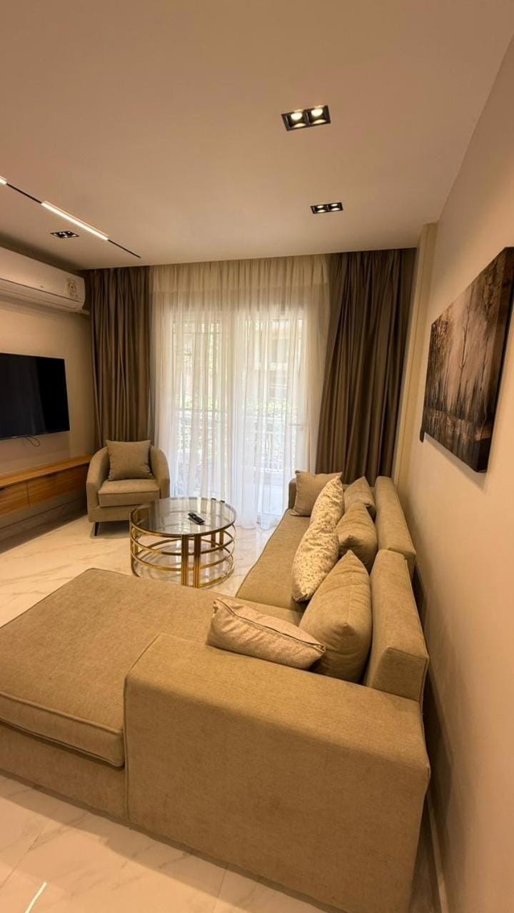 Hotel apartment ground floor with private garden Apartment in Cairo Governorate