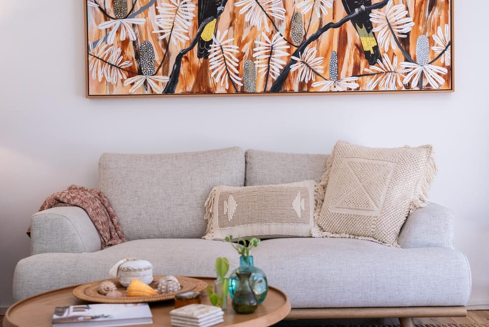 Living room, Decorative detail, Seating area