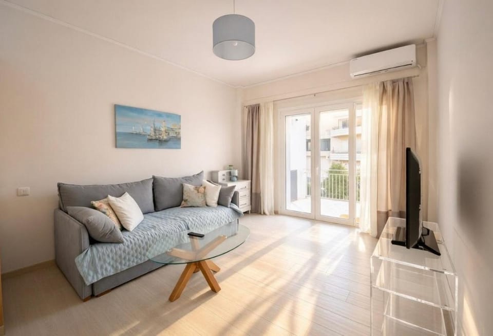 The Varkiza Luxury Residence By the Sea Apartment in East Attica Regional Unit, Greece