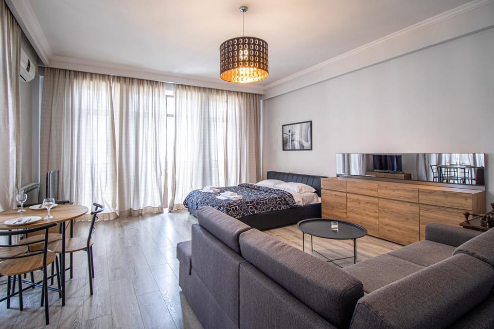 Living room, Photo of the whole room, Seating area, Bedroom