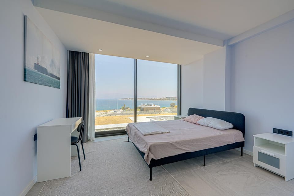 Bedroom, Sea view