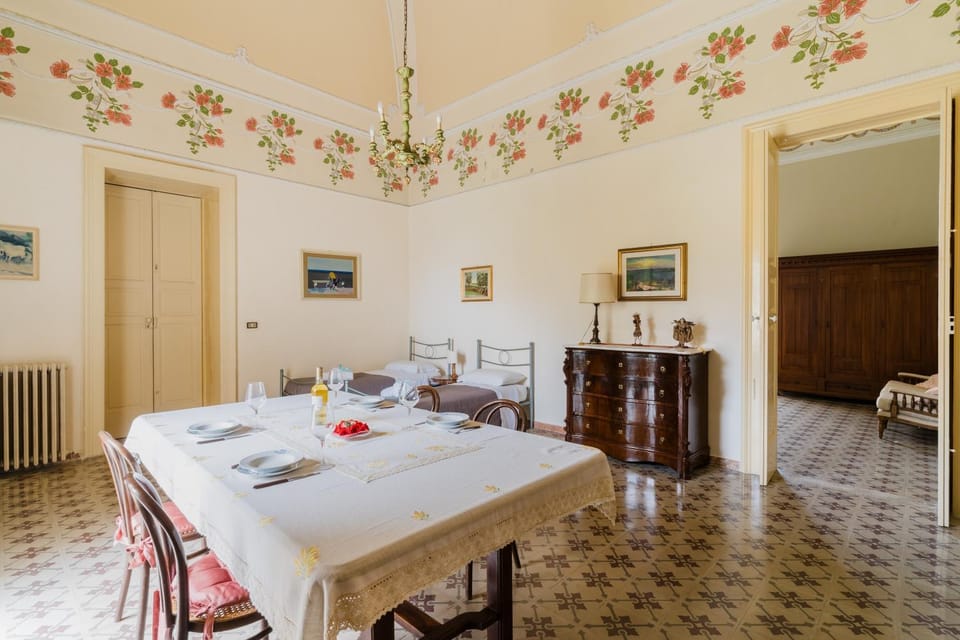 Property building, Living room