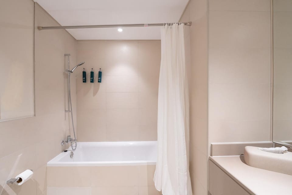 Bathroom, Bath