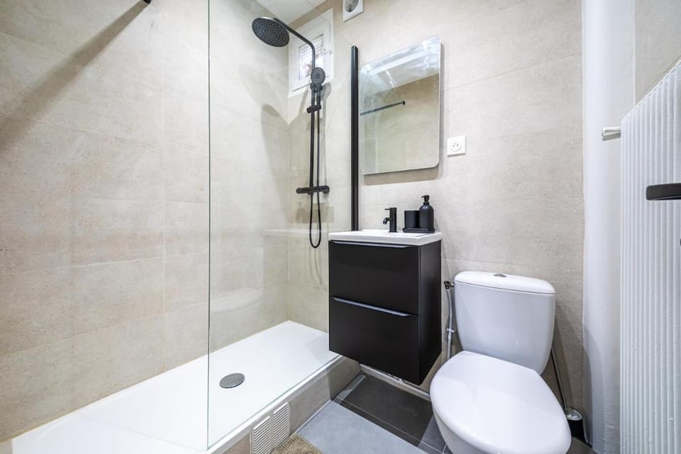 Peaceful Studio near Paris in Issy-les-Moulineaux Apartment in Vanves
