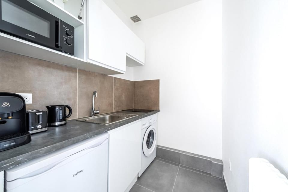Peaceful Studio near Paris in Issy-les-Moulineaux Apartment in Vanves