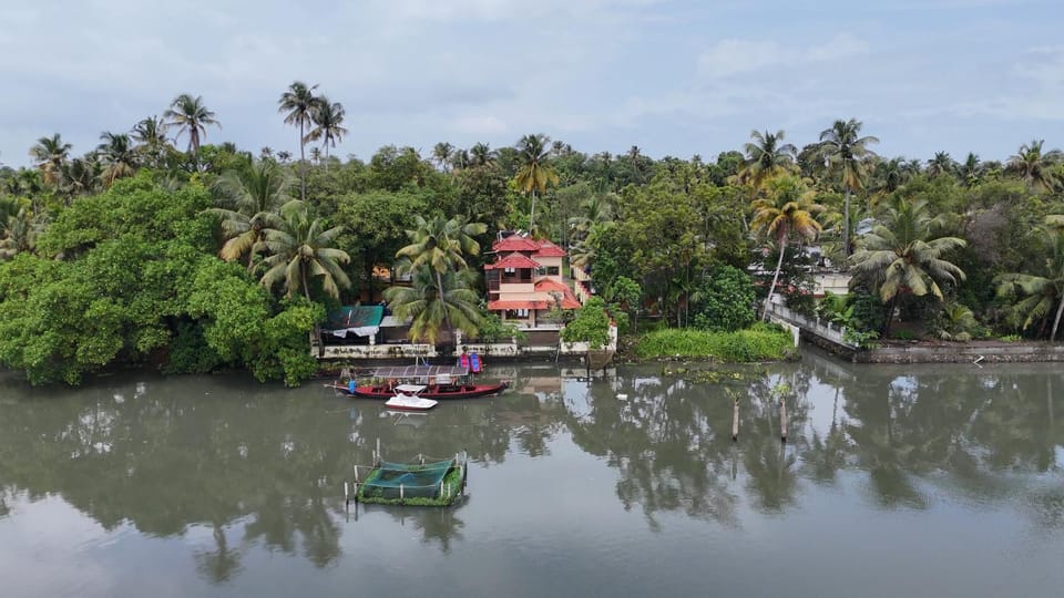 Atharvam Resort Bed and Breakfast in Vypin