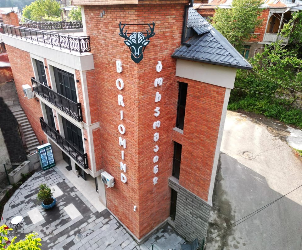 Property building, Day, Neighbourhood, Street view