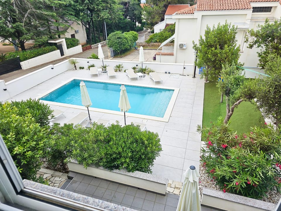 Garden view, Swimming pool