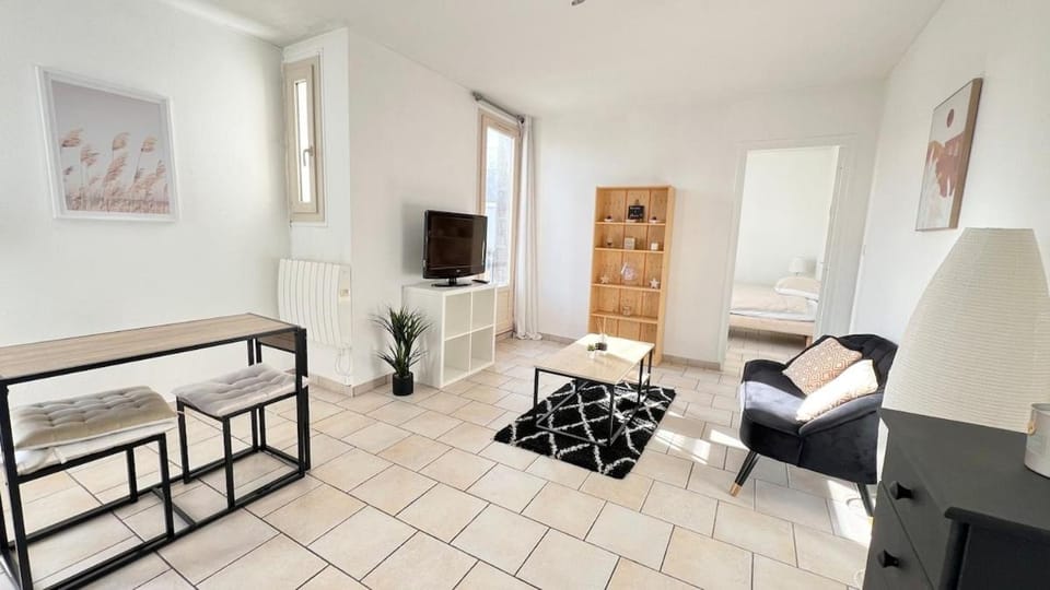 Le Cocon Nivernais à Nevers Center & Le Banlay Apartment in Bourgogne-Franche-Comté