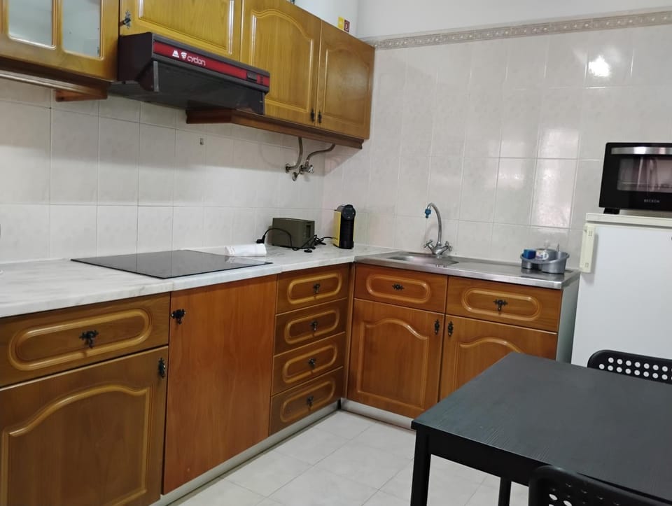 Communal kitchen, kitchen, kitchen