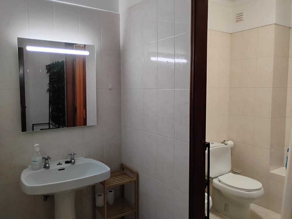 Shower, Toilet, Bathroom, bidet