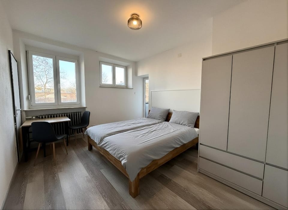 Bed, Photo of the whole room