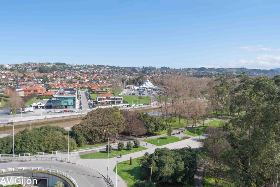 City view, Garden view