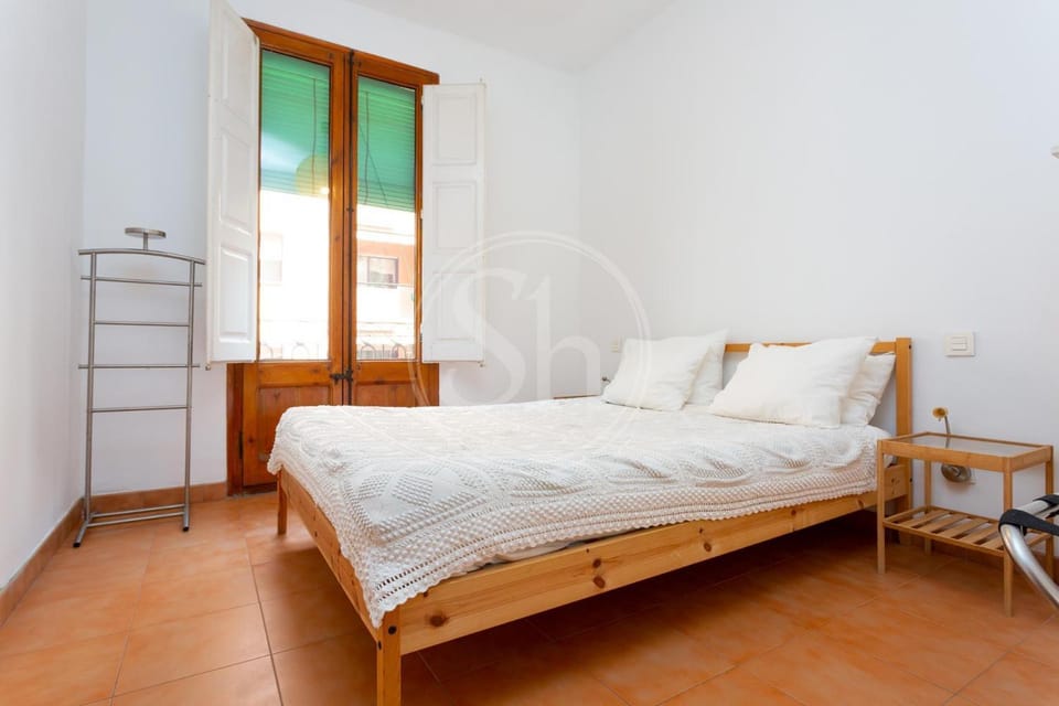Stylish flat near Montjuic & City Center Apartment in Barcelona