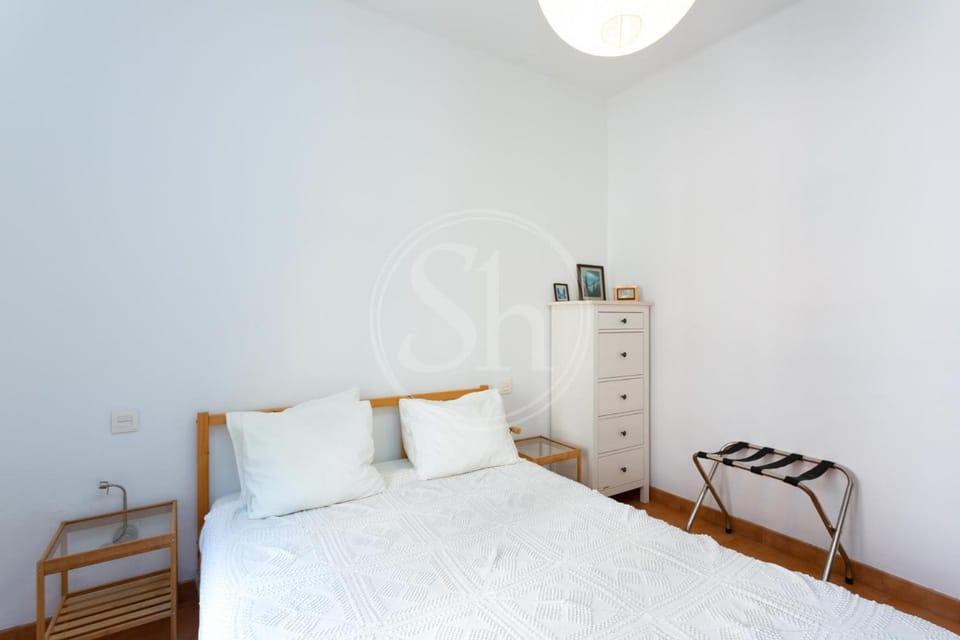 Stylish flat near Montjuic & City Center Apartment in Barcelona