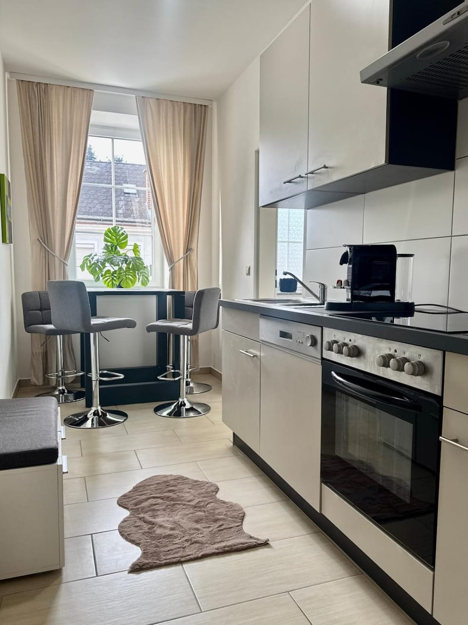 Zentrum, Bahnhofnähe, Ruhig, Lift, Parkplatz Apartment in Austria