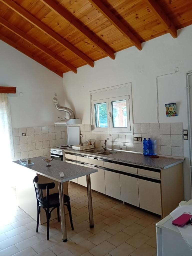Cozy AppArt I 3 min to ancient Philippi and mudbaths Apartment in Decentralized Administration of Macedonia and Thrace