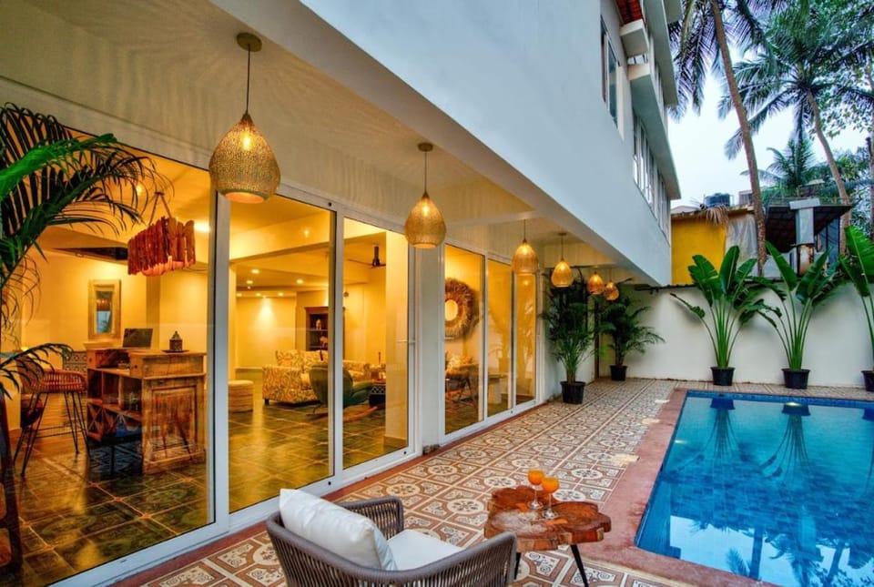 Pool view, Swimming pool