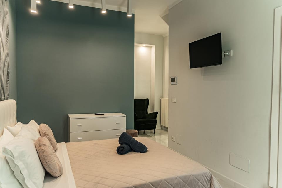 Communal lounge/ TV room, Bed, TV and multimedia, Photo of the whole room, Evening entertainment, Bedroom, towels