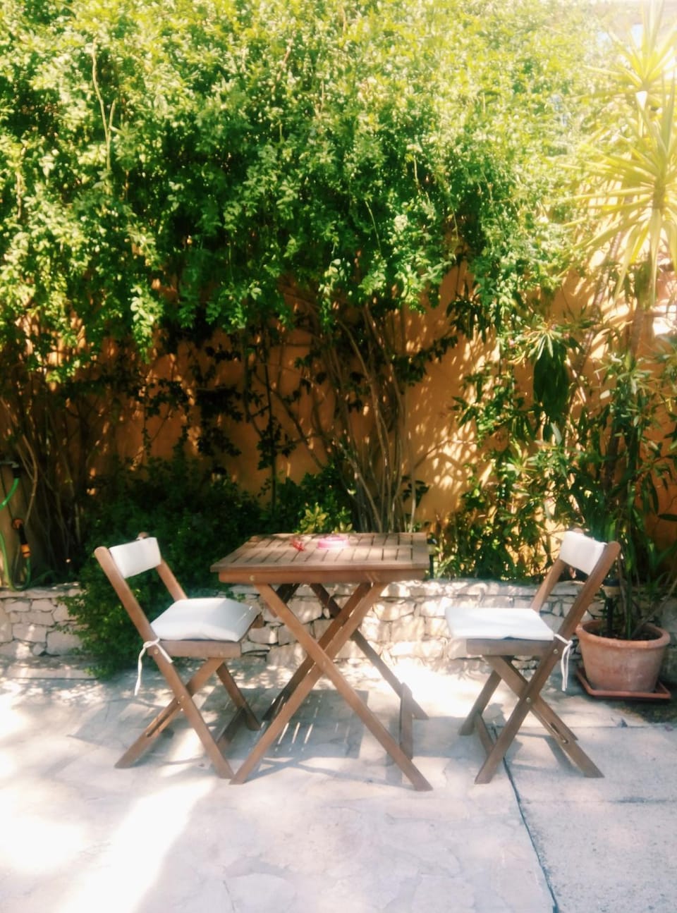 Studio rose Bed and Breakfast in Cassis