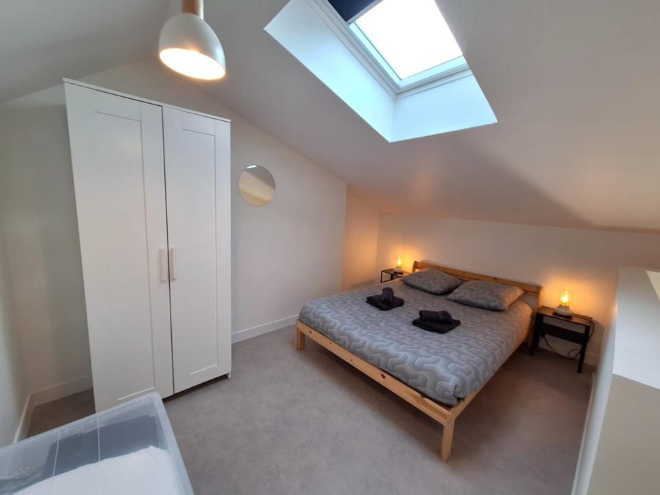 Bed, Bedroom, flat iron, internet, towels, wardrobe