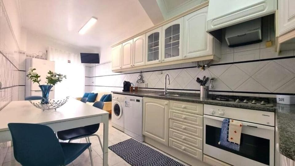 Go Sea House Apartment in Ericeira