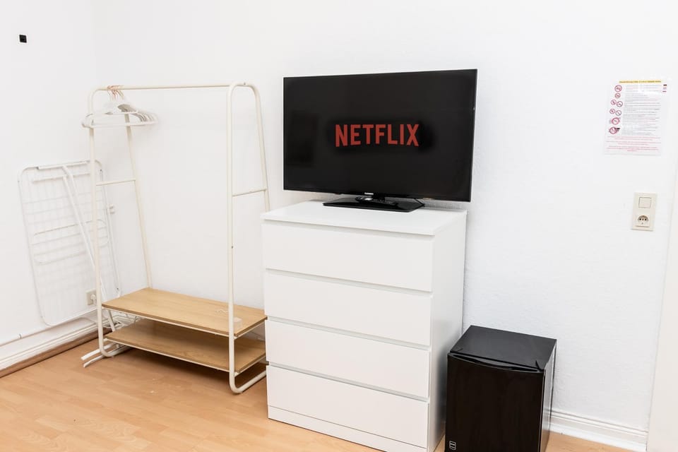 TV and multimedia, Photo of the whole room