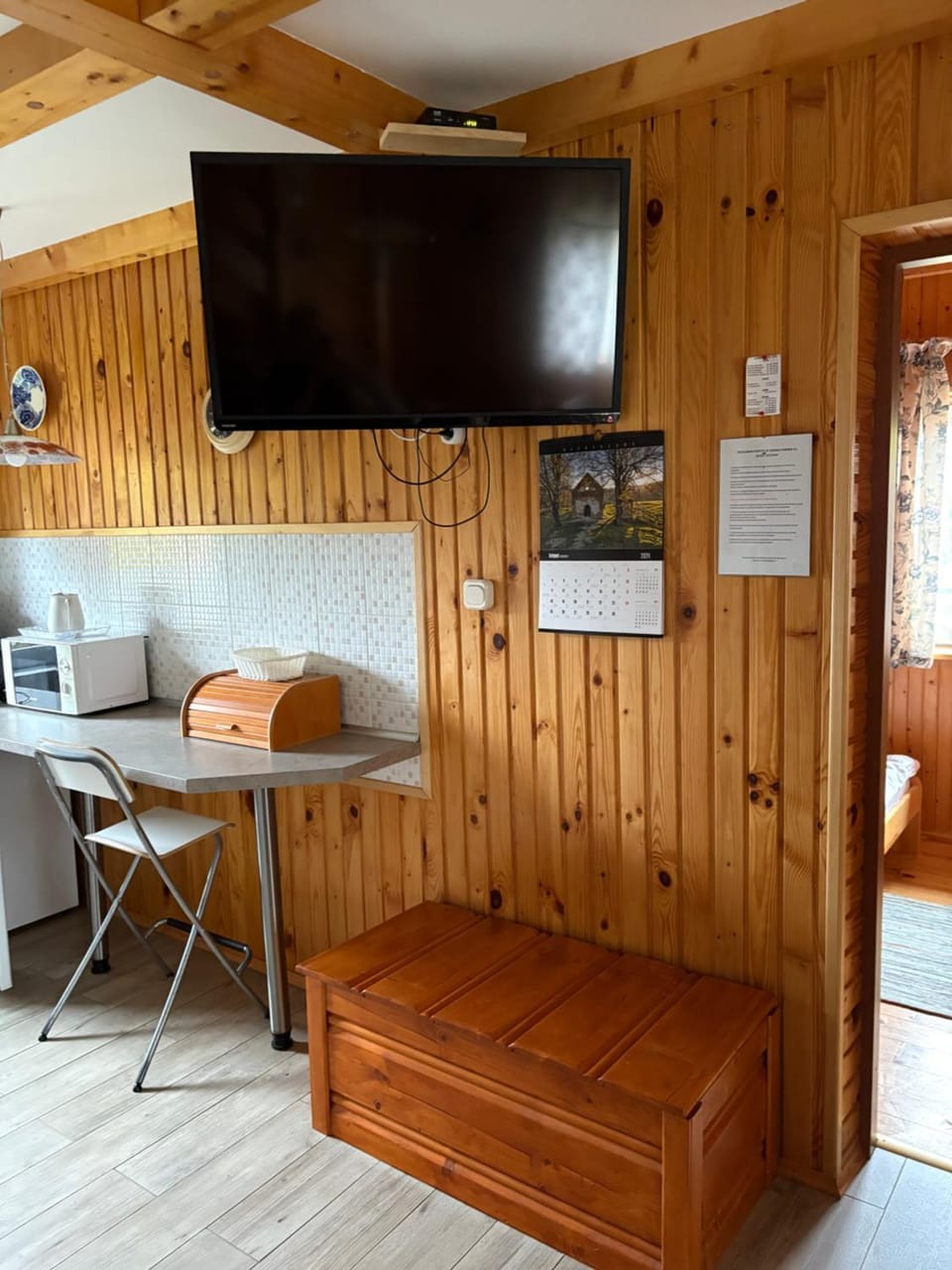 Communal lounge/ TV room, TV and multimedia, microwave