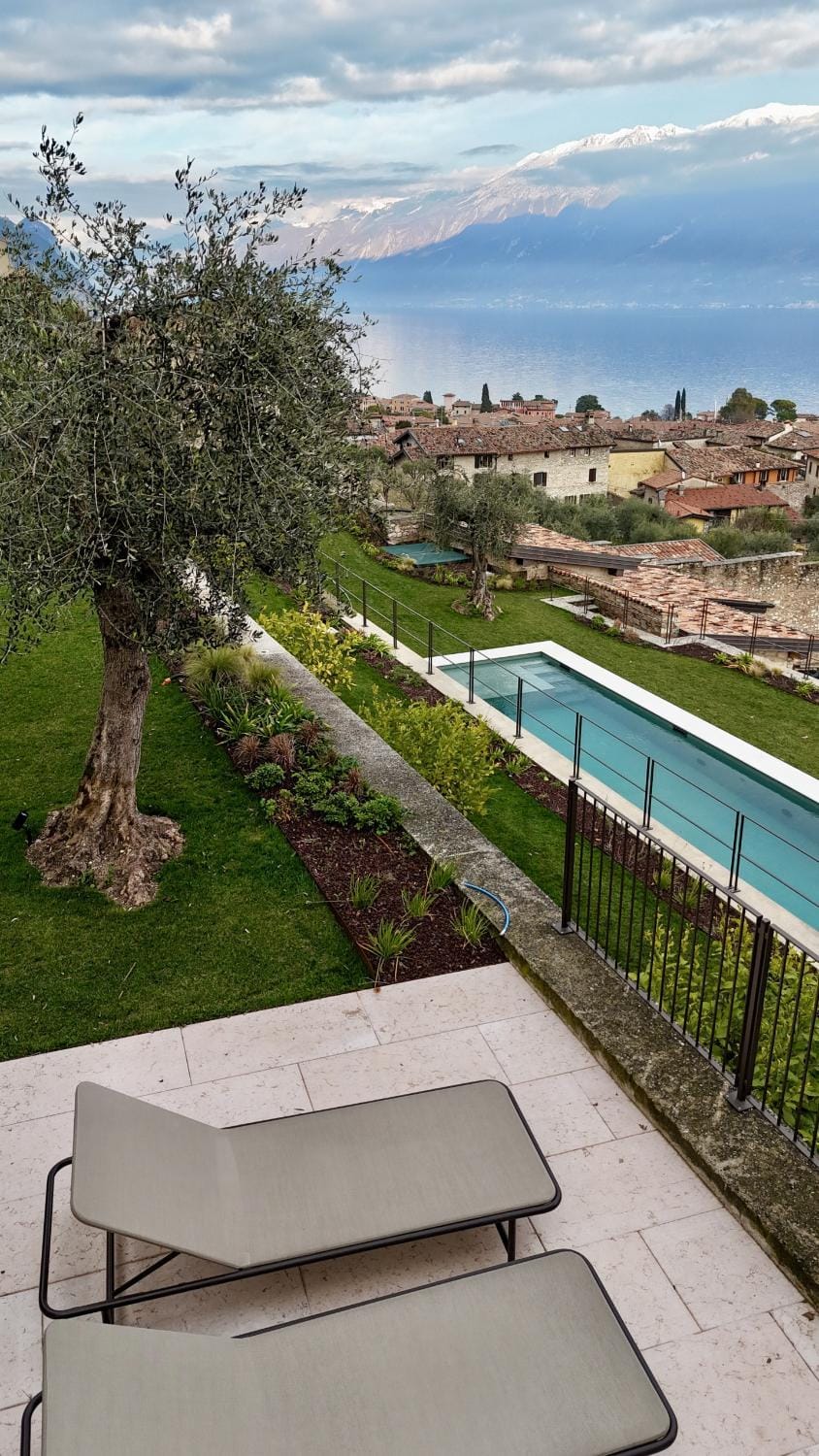 Garden view, Pool view