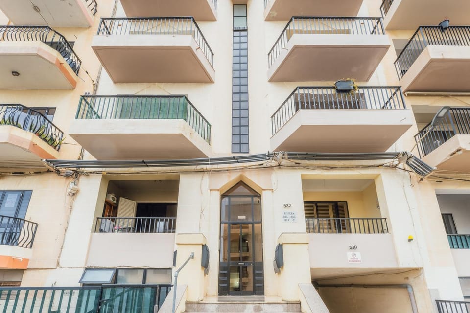 New on the market - Stylish 3BR Unit Walking distance to the beach By SF Homes Apartment in Marsaskala