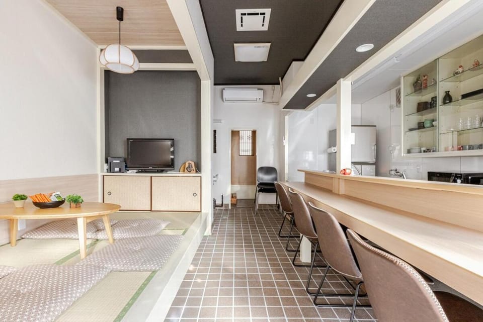 居酒屋バーを貸切,広いキッチン,79m2,浅草エリア,駅10分以内,戸建全て貸切,10名可,羽田空港直通 Apartment in Japan