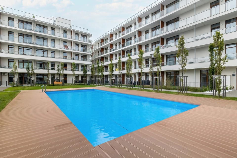 Property building, Swimming pool
