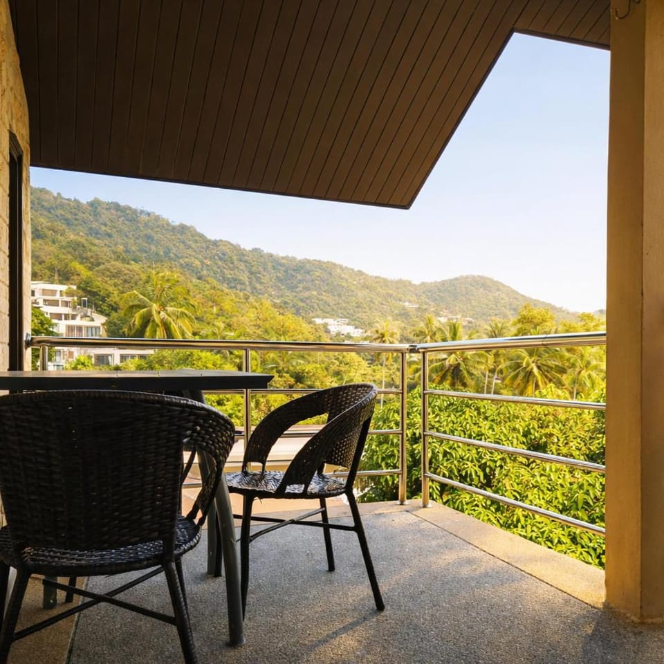 Day, Natural landscape, View (from property/room), Balcony/Terrace, Mountain view