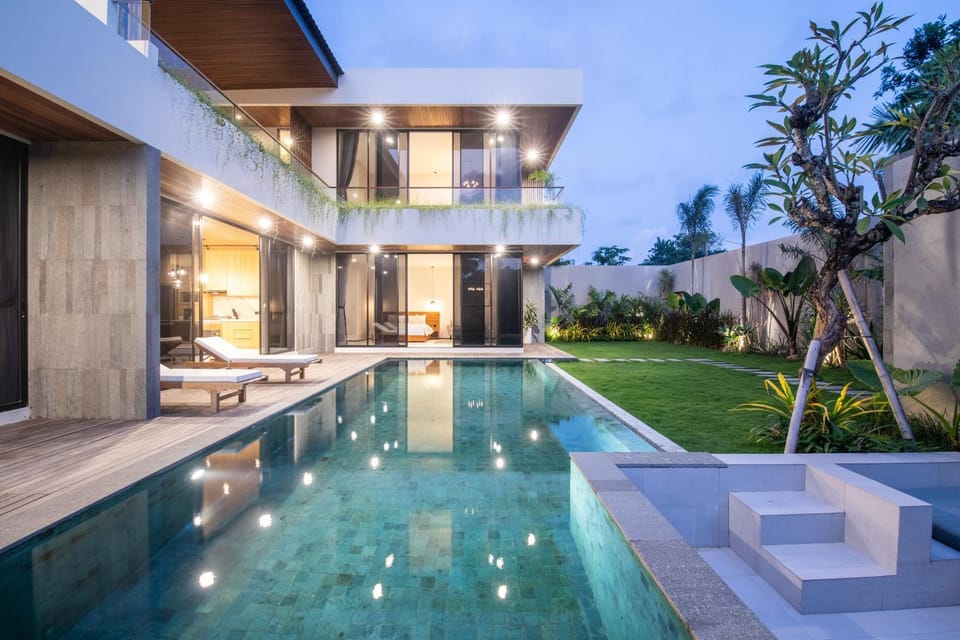 Property building, Swimming pool