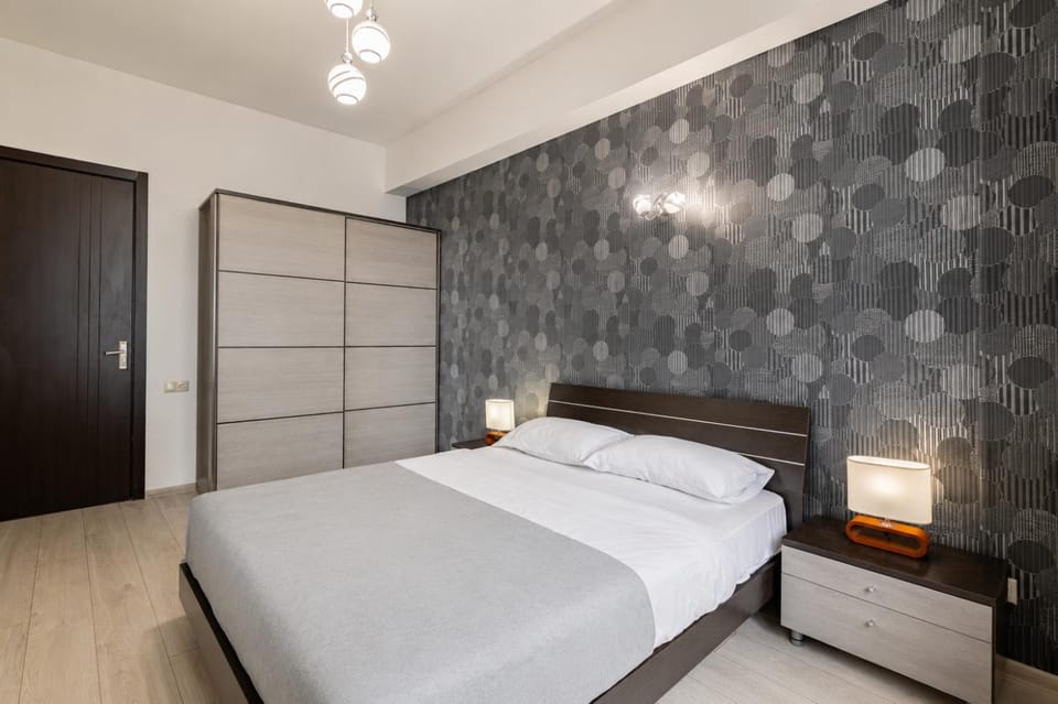 Bed, Photo of the whole room, Bedroom, wardrobe