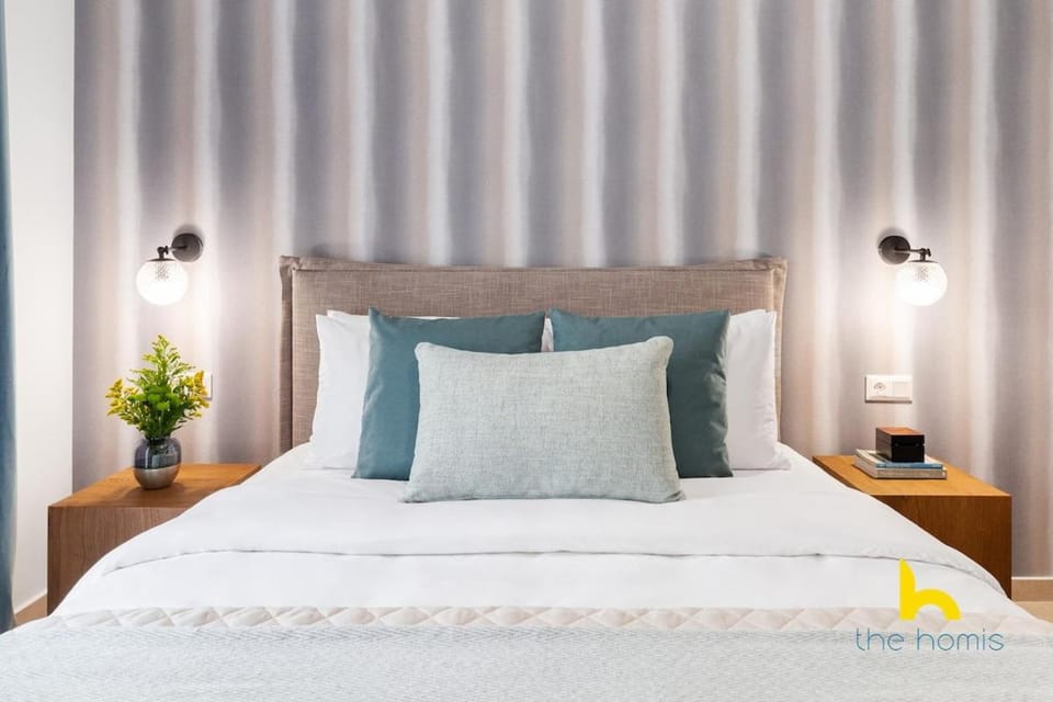 Modern 1BDR Athenian Habitat near Acropolis Apartment in Athens