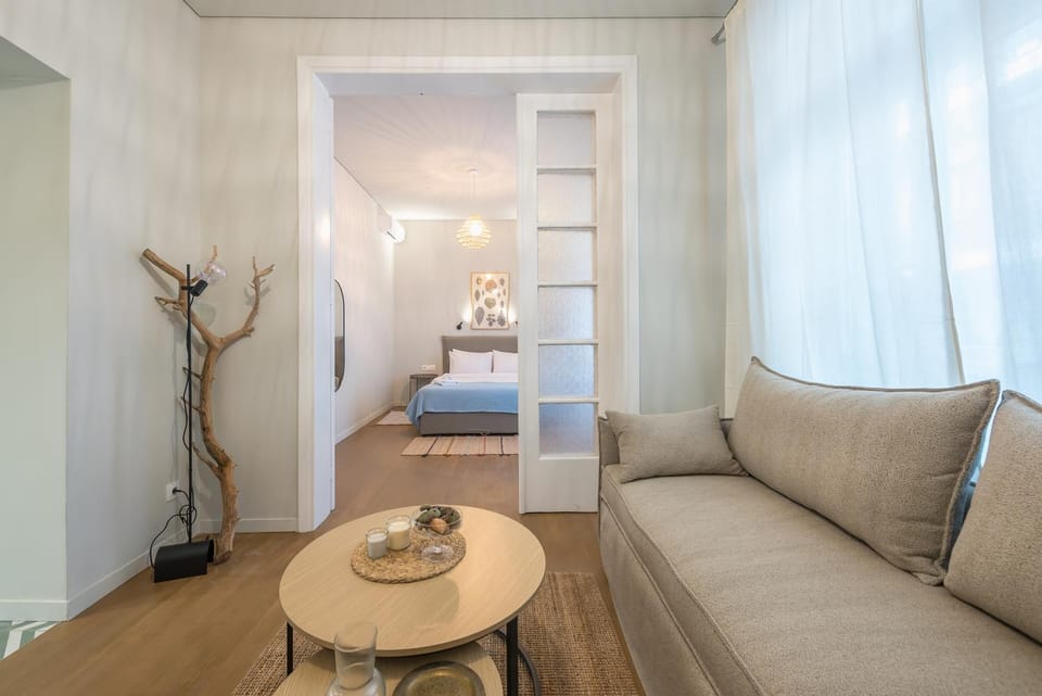 Bed, Living room, Seating area, Bedroom