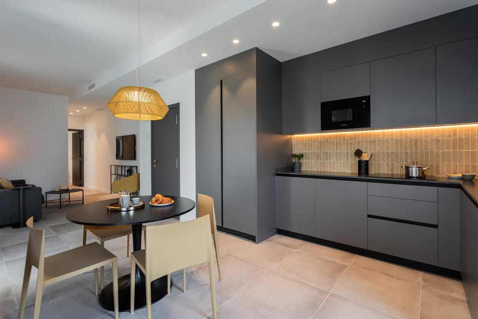 Kitchen or kitchenette, Living room, Dining area
