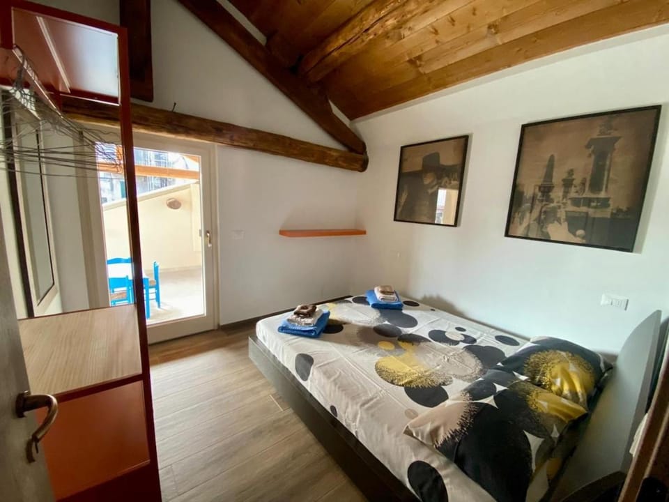 DiVittorio Studio - CasaMellini Apartment in Desenzano del Garda