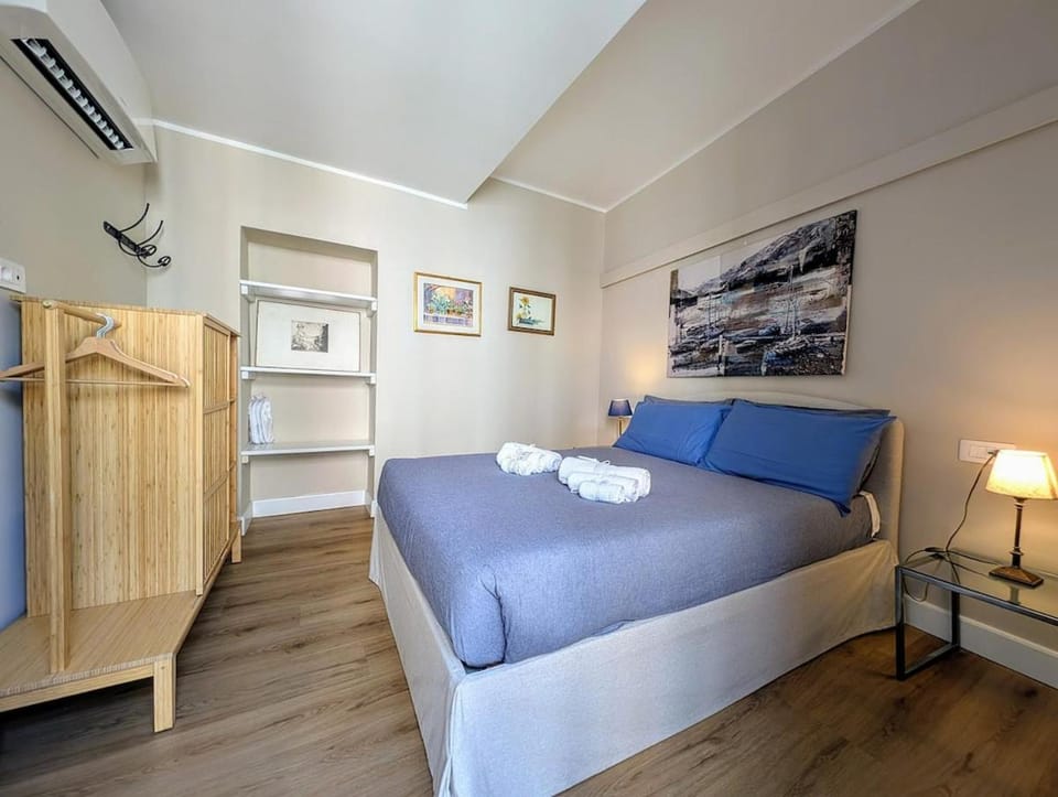 Bed, Photo of the whole room, Bedroom, towels, wardrobe, air conditioner