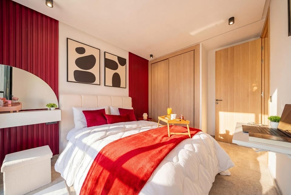 Bed, Photo of the whole room, Bedroom