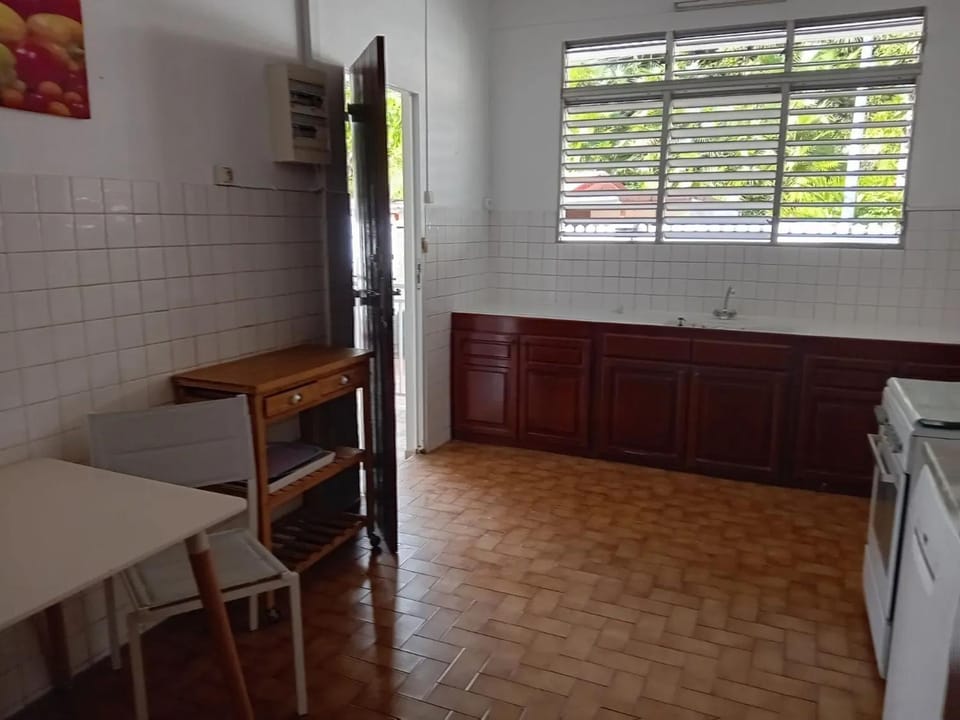 Appartement confortable avec jacuzzi à Le Gosier, 70 m² Apartment in Le Gosier