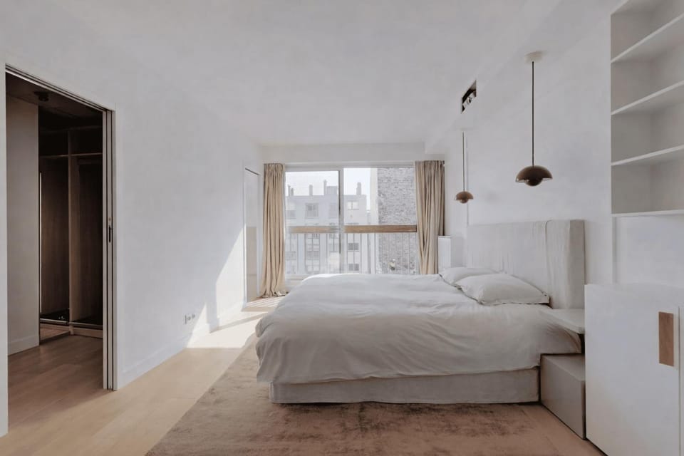 Cocoon with Eiffel Tower view Apartment in Paris