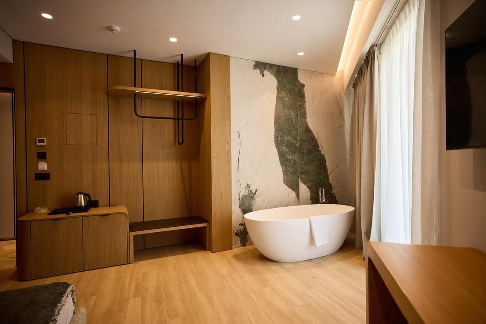 Bedroom, Bath
