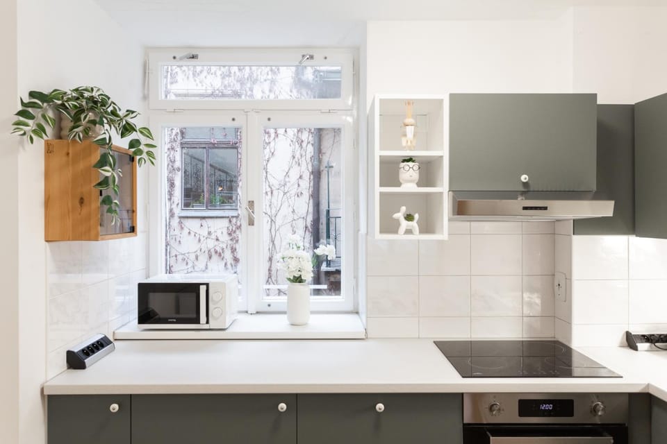Kitchen or kitchenette, oven, stove, toaster
