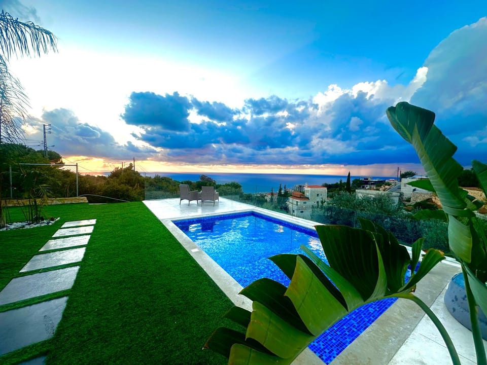 Casa del jazmin Kfarabida Chalet in Africa