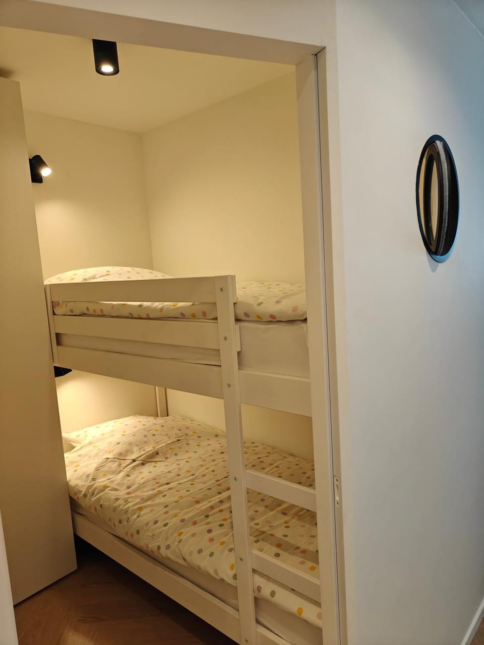 Zeezicht appartement strand Mariakerke Oostende Apartment in Ostend